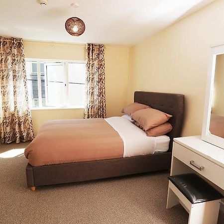 טראלי Sean Og'S Accomodation מראה חיצוני תמונה